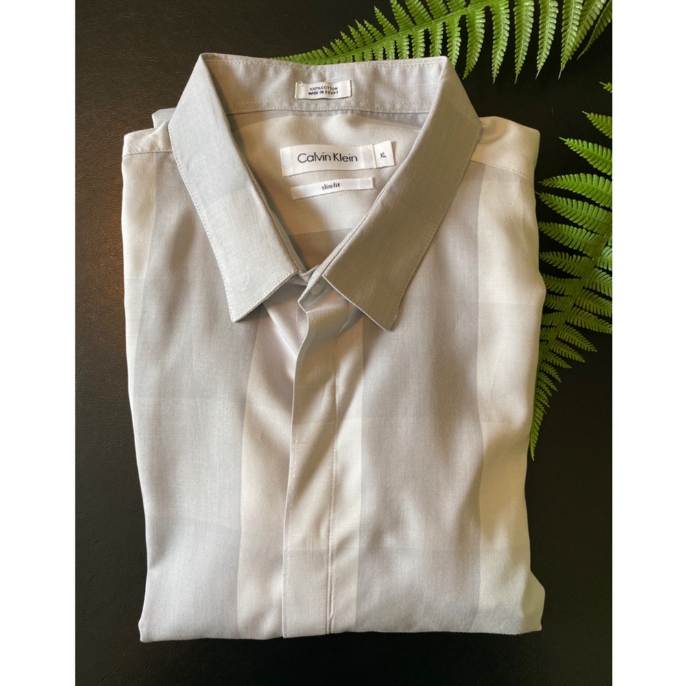 Calvin Klein gray buffalo check long sleeve XL